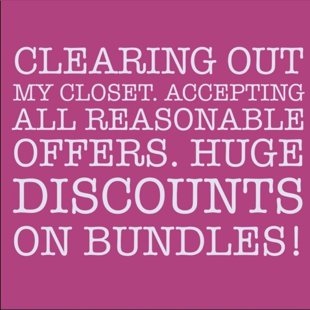CLOSET CLEAR OUT MAJOR CLEARANCE!! MAKE OFFER ☺️